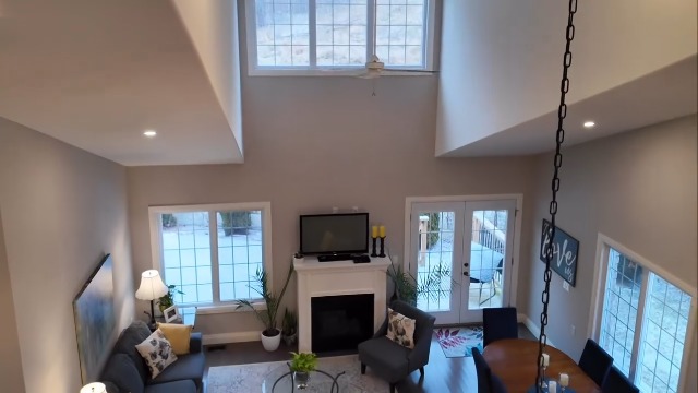 Orchard Hill Country Townhomes — Living Room