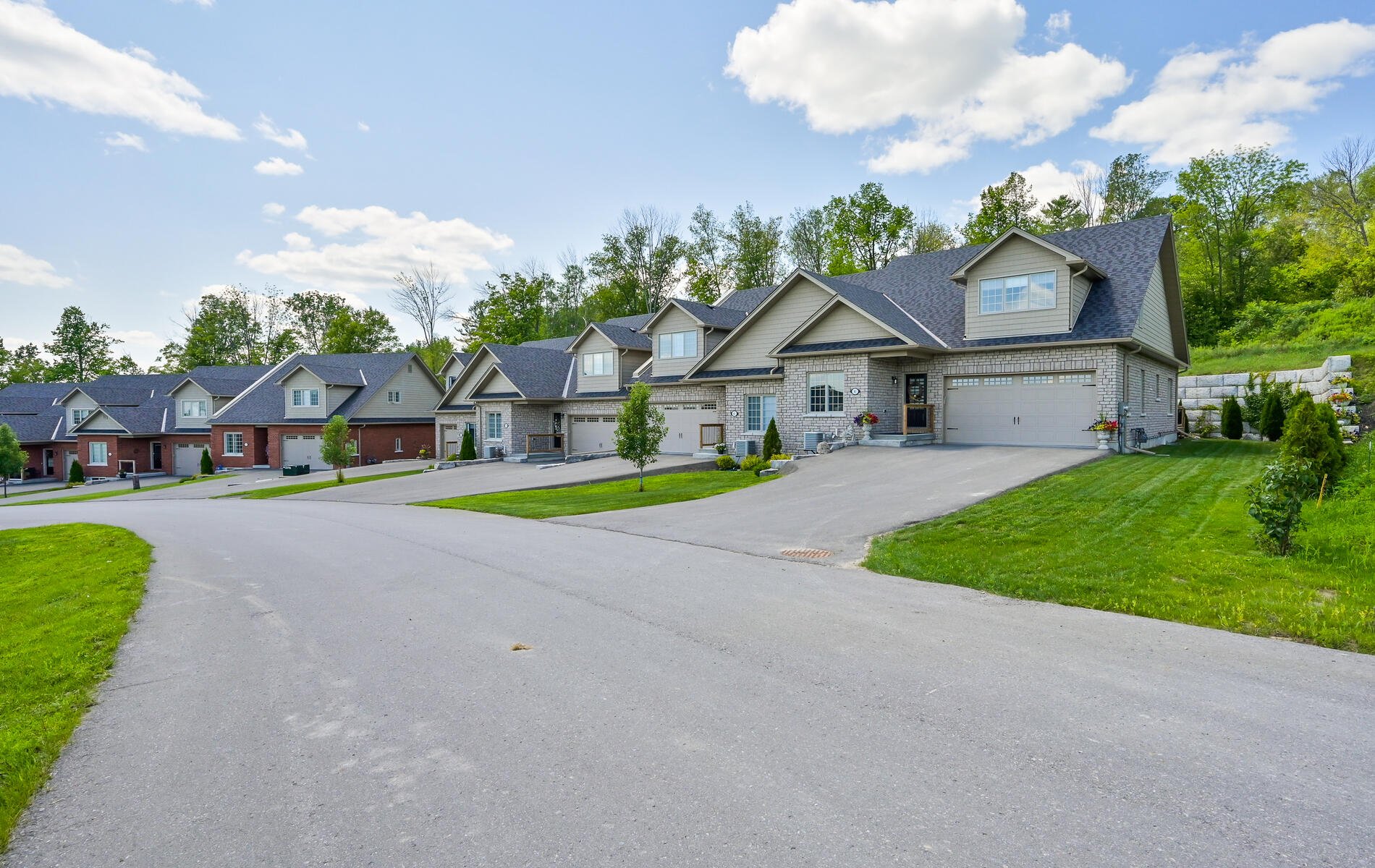 Orchard Hill Country Townhomes — Community Street View