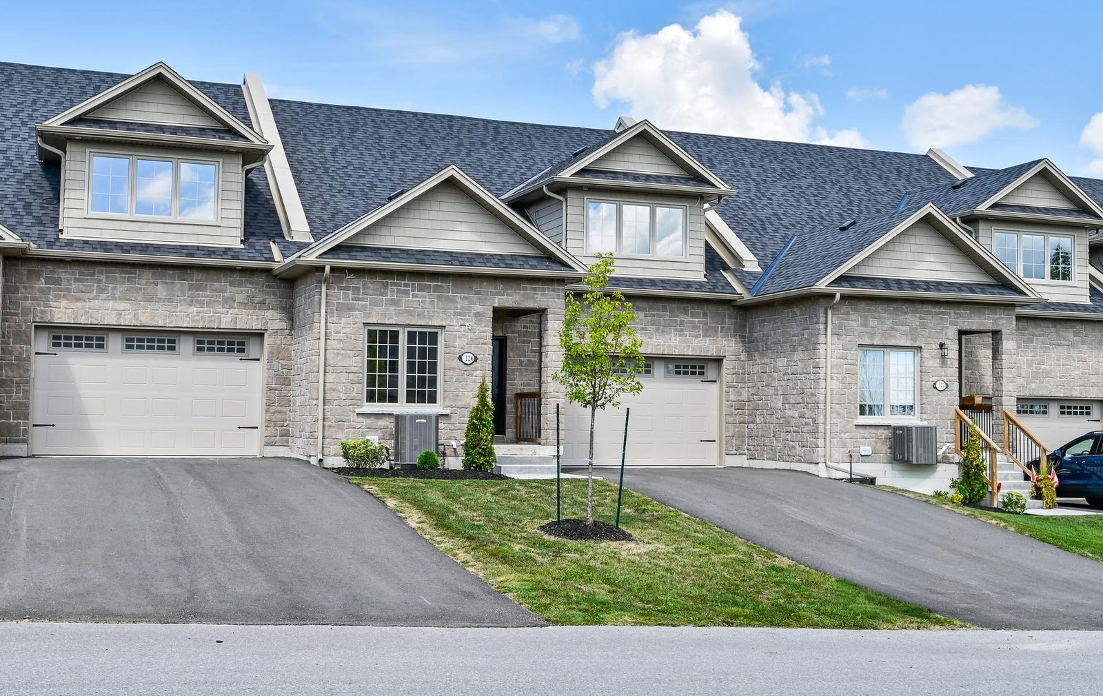 124 Orchard Way exterior